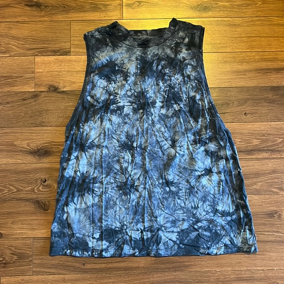 Lululemon All Yours Tank Top *Earth Dye
Earth Dye Stone - Picture 6 of 9